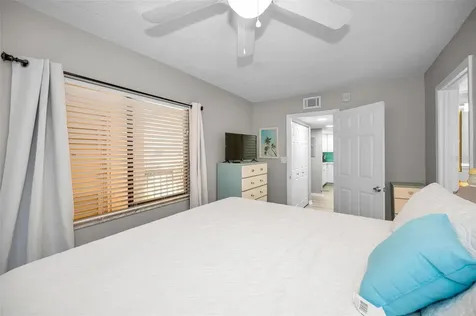 203 Tarpon Point Tarpon Springs FL 34689