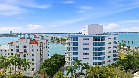 136 Golden Gate Point Sarasota FL 34236