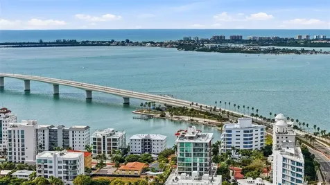 136 Golden Gate Point Sarasota FL 34236