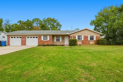 2523 Lake Ellen Lane Tampa FL 33618