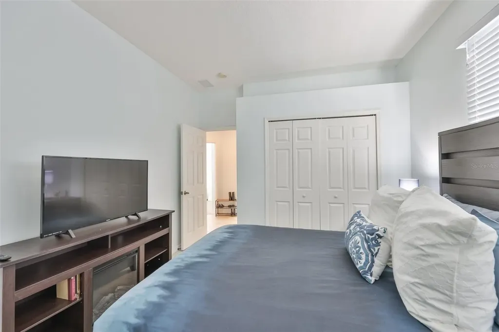 823 Seminole Sky Drive Ruskin FL 33570