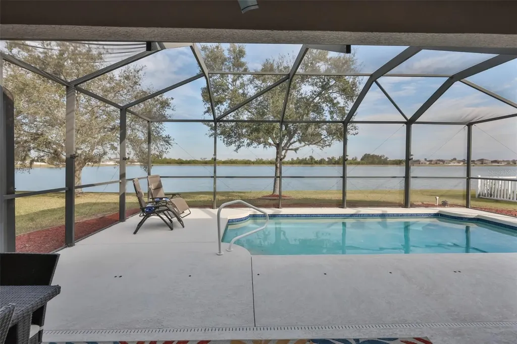 823 Seminole Sky Drive Ruskin FL 33570