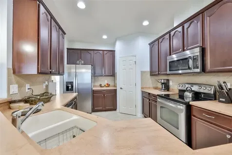 823 Seminole Sky Drive Ruskin FL 33570