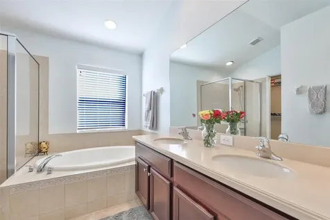 823 Seminole Sky Drive Ruskin FL 33570