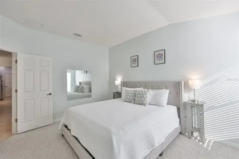 823 Seminole Sky Drive Ruskin FL 33570