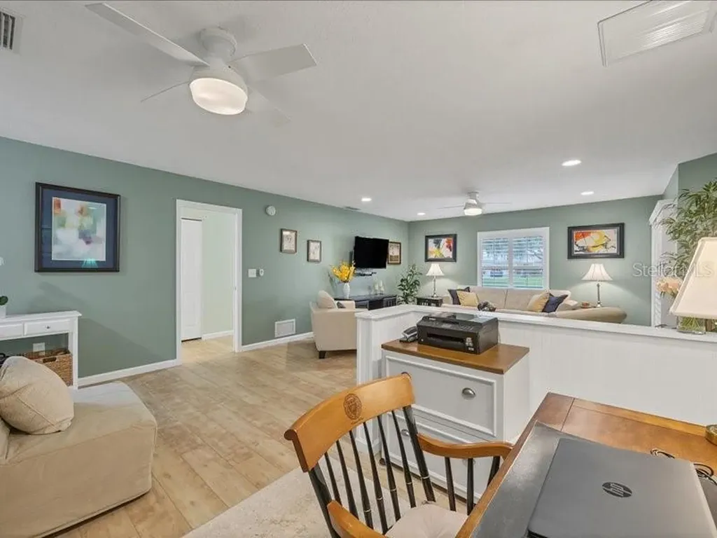 4021 Oakhurst Drive Sarasota FL 34233