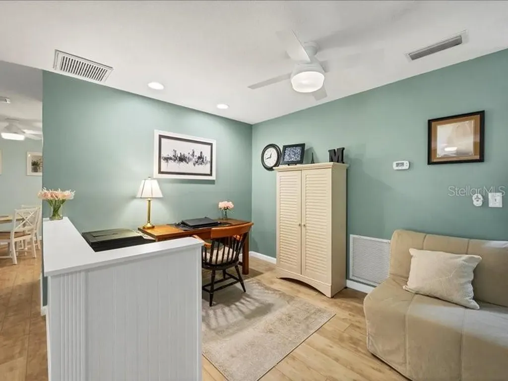 4021 Oakhurst Drive Sarasota FL 34233
