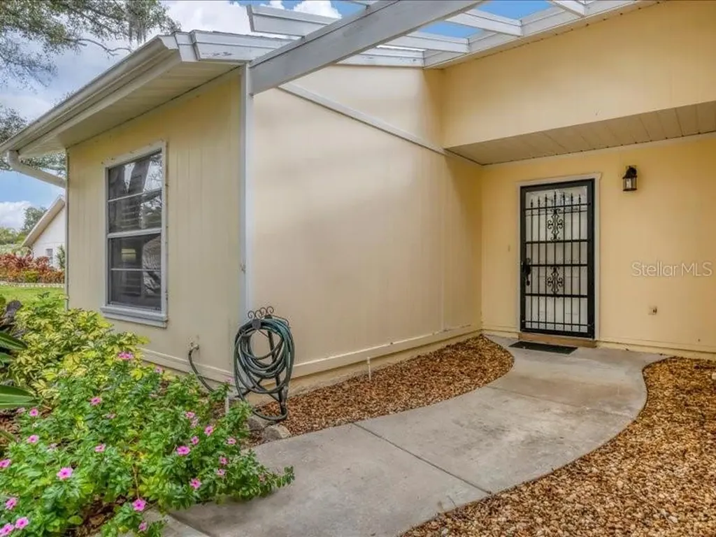 4021 Oakhurst Drive Sarasota FL 34233