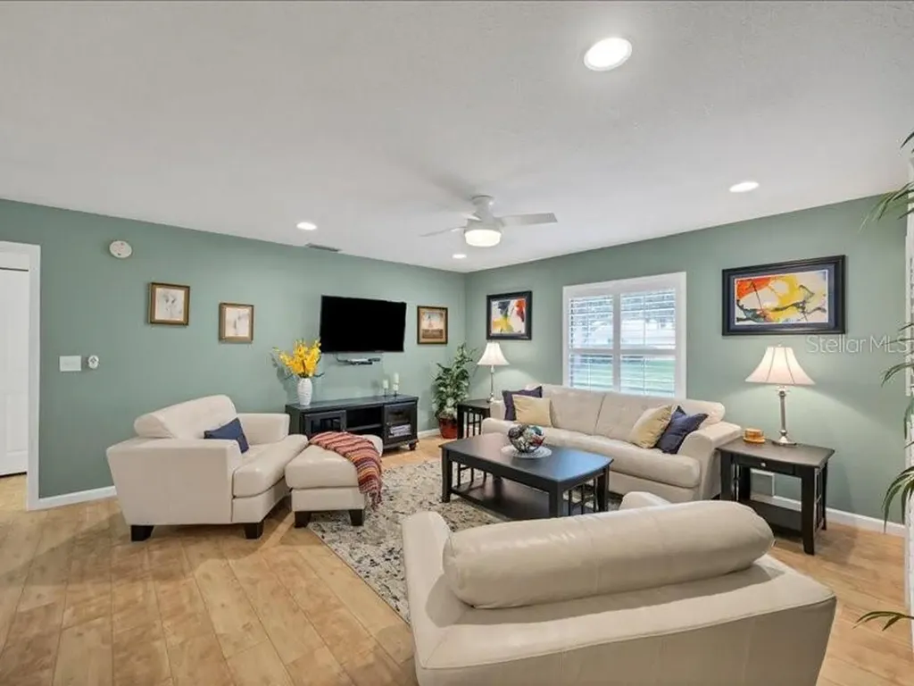 4021 Oakhurst Drive Sarasota FL 34233