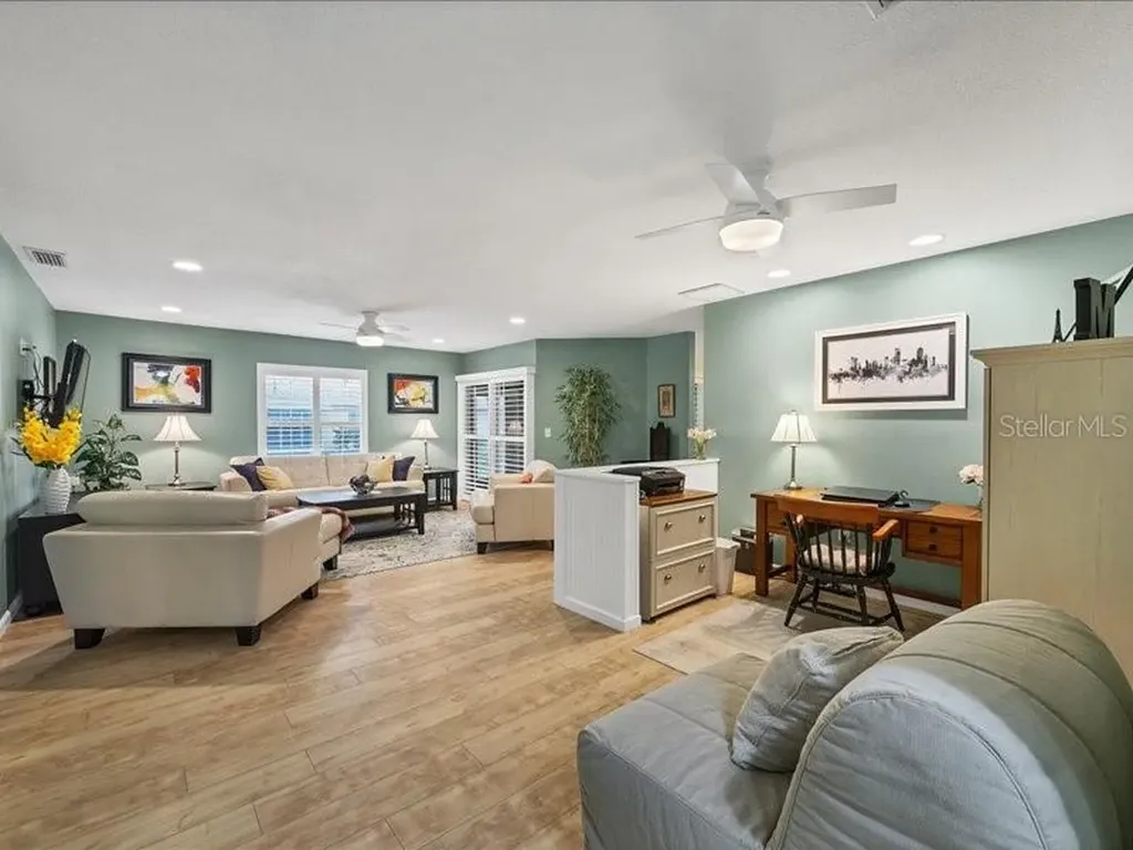 4021 Oakhurst Drive Sarasota FL 34233