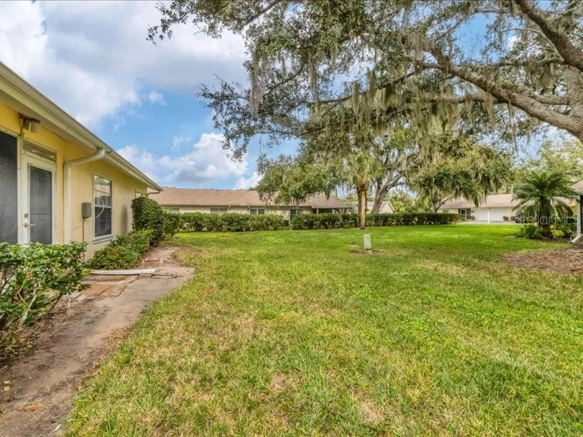 4021 Oakhurst Drive Sarasota FL 34233