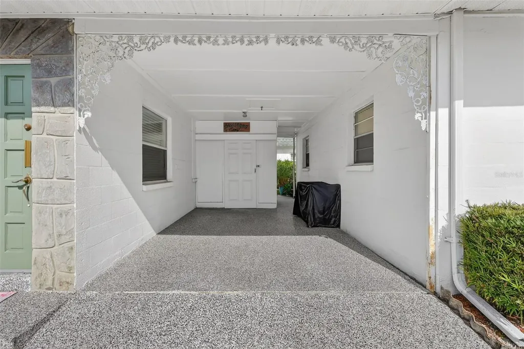 7825 38th Terrace N St Petersburg FL 33709