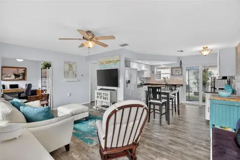 7825 38th Terrace N St Petersburg FL 33709