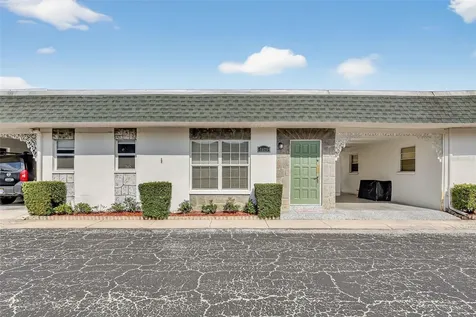 7825 38th Terrace N St Petersburg FL 33709