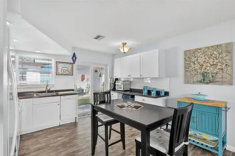 7825 38th Terrace N St Petersburg FL 33709