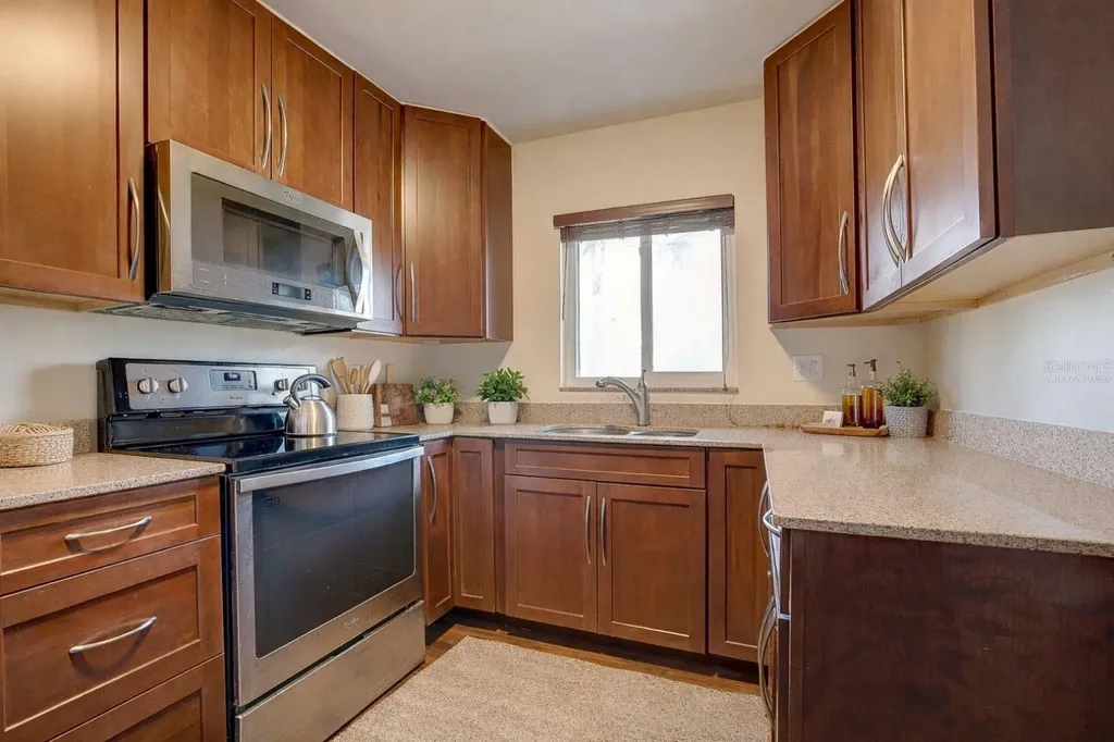 2304 Ringling Boulevard Sarasota FL 34237