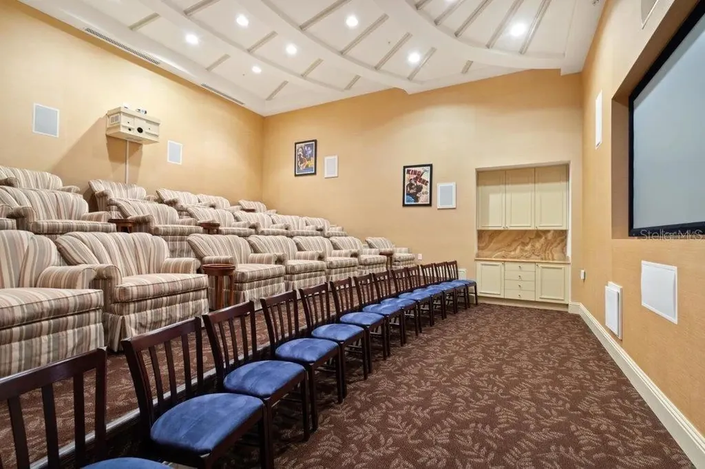 800 N Tamiami Trail Sarasota FL 34236