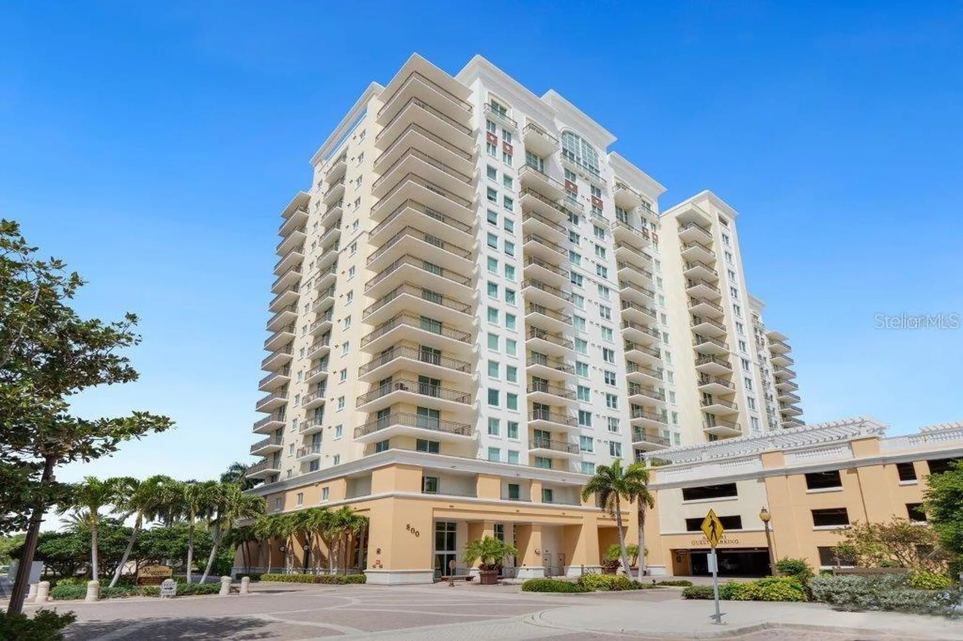 800 N Tamiami Trail Sarasota FL 34236
