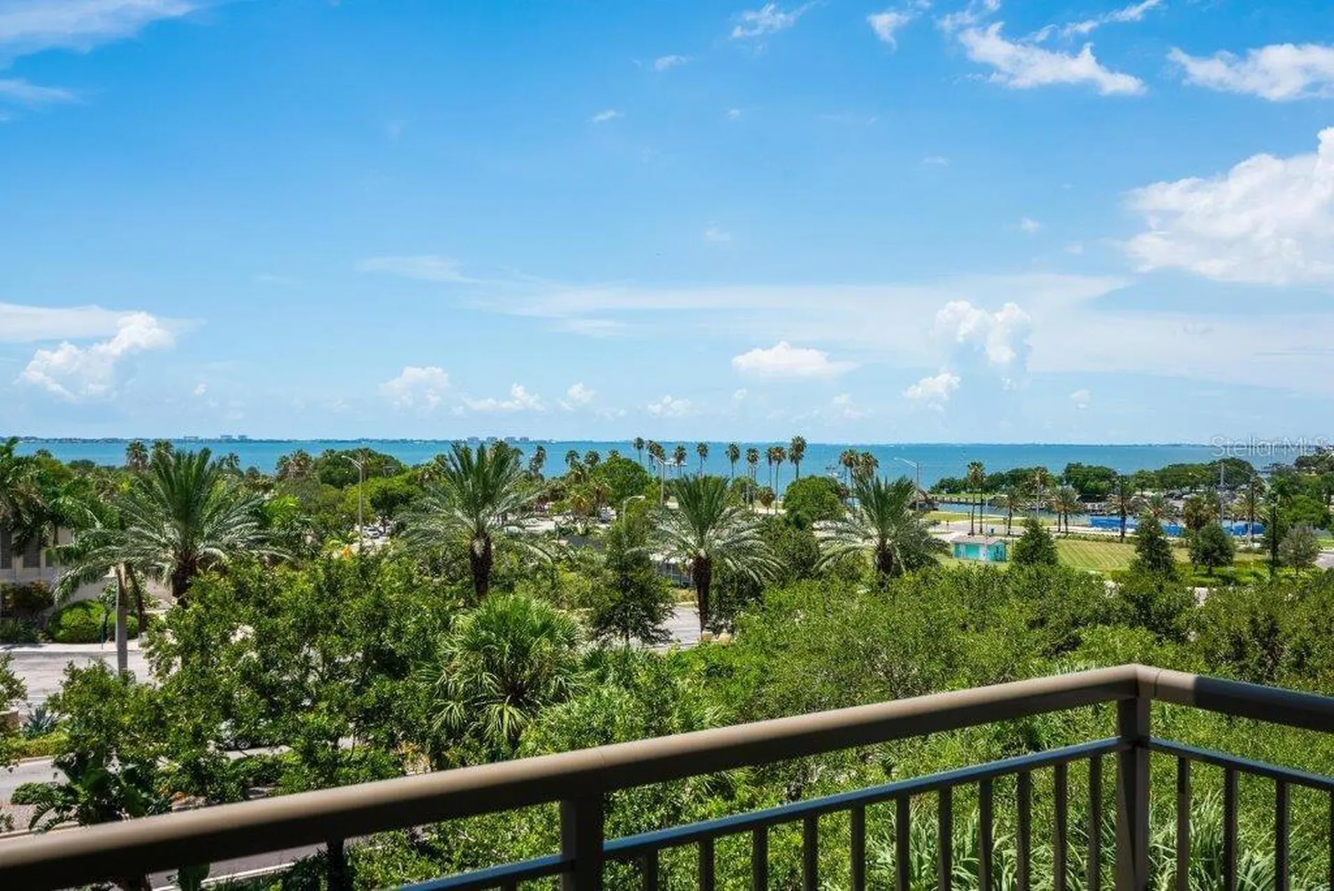 800 N Tamiami Trail Sarasota FL 34236