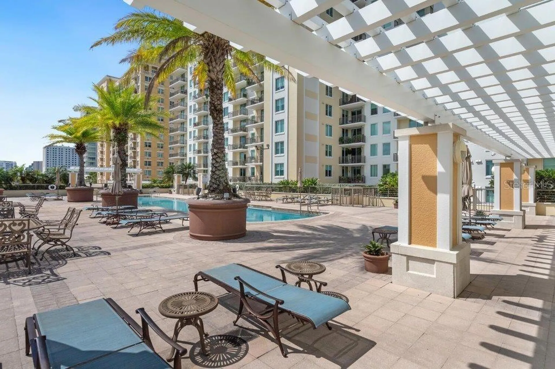 800 N Tamiami Trail Sarasota FL 34236