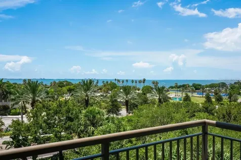 800 N Tamiami Trail Sarasota FL 34236