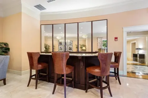 800 N Tamiami Trail Sarasota FL 34236