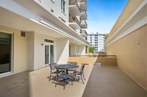 800 N Tamiami Trail Sarasota FL 34236