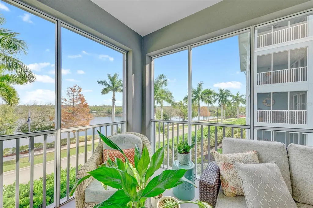 383 Aruba Circle Bradenton FL 34209