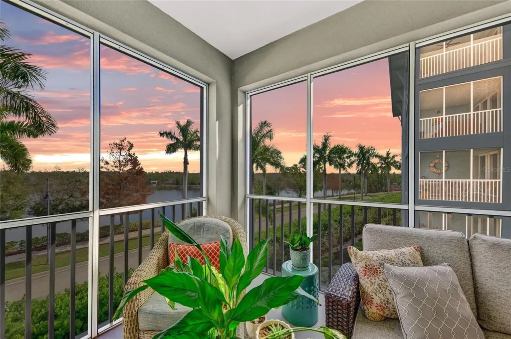 383 Aruba Circle Bradenton FL 34209