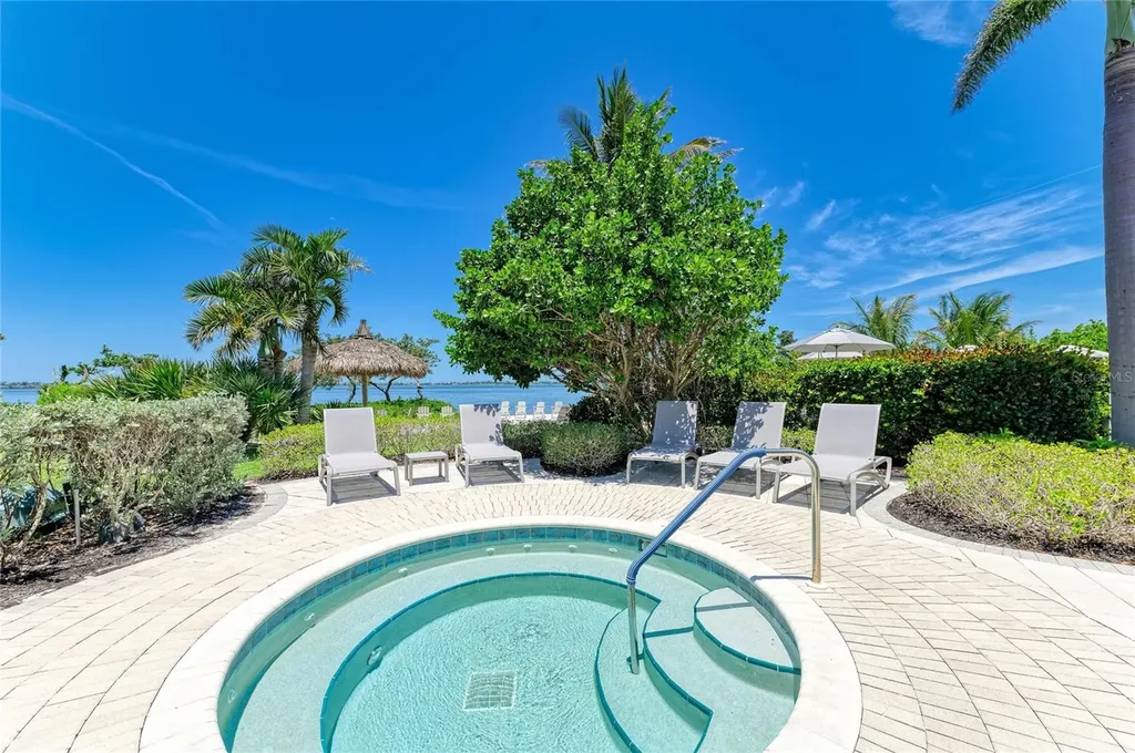 383 Aruba Circle Bradenton FL 34209