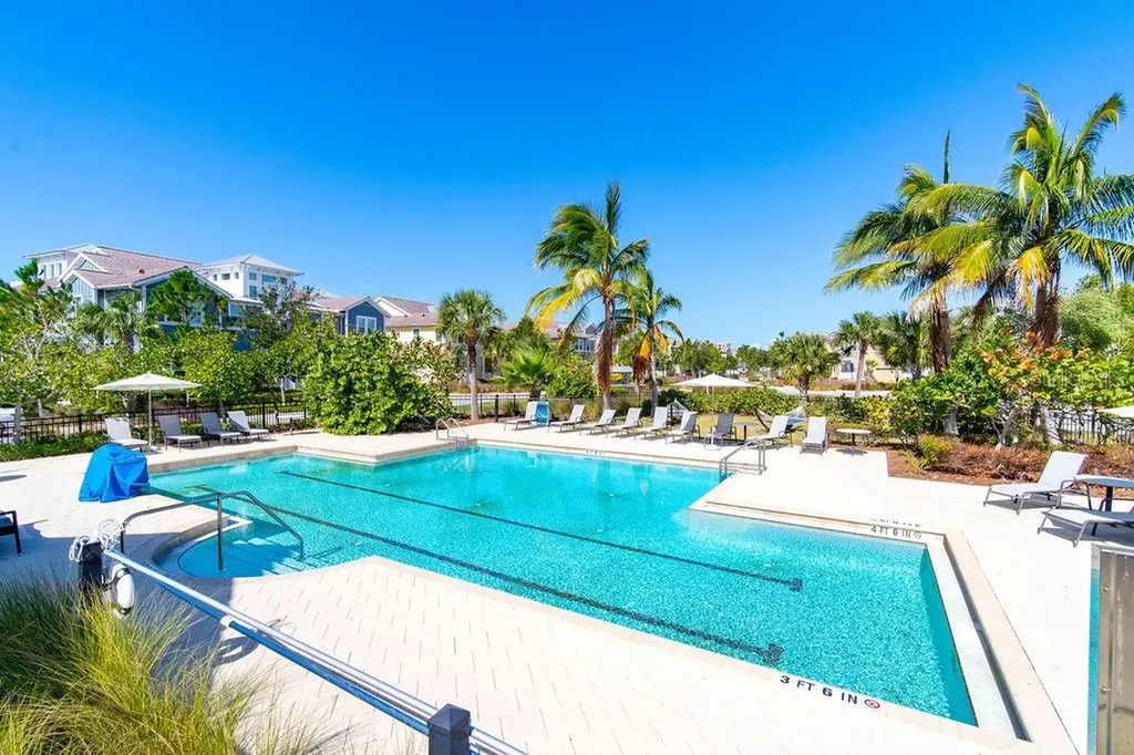 383 Aruba Circle Bradenton FL 34209