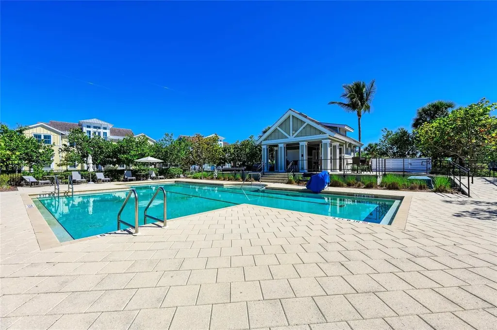 383 Aruba Circle Bradenton FL 34209