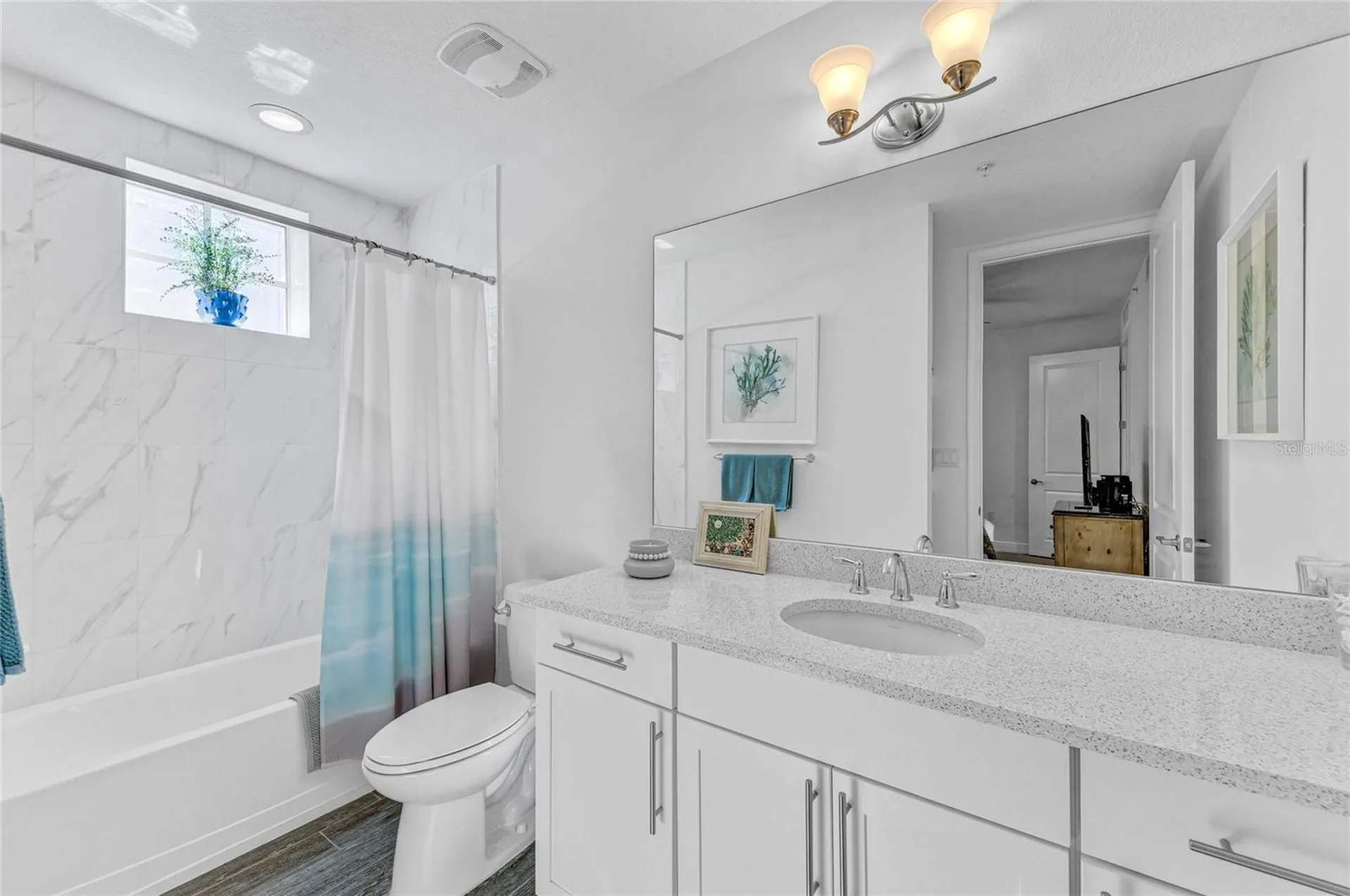383 Aruba Circle Bradenton FL 34209