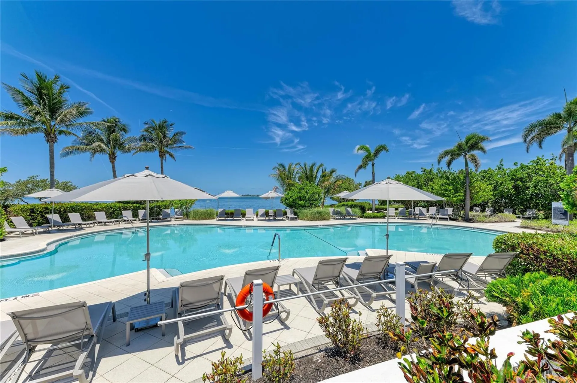 383 Aruba Circle Bradenton FL 34209