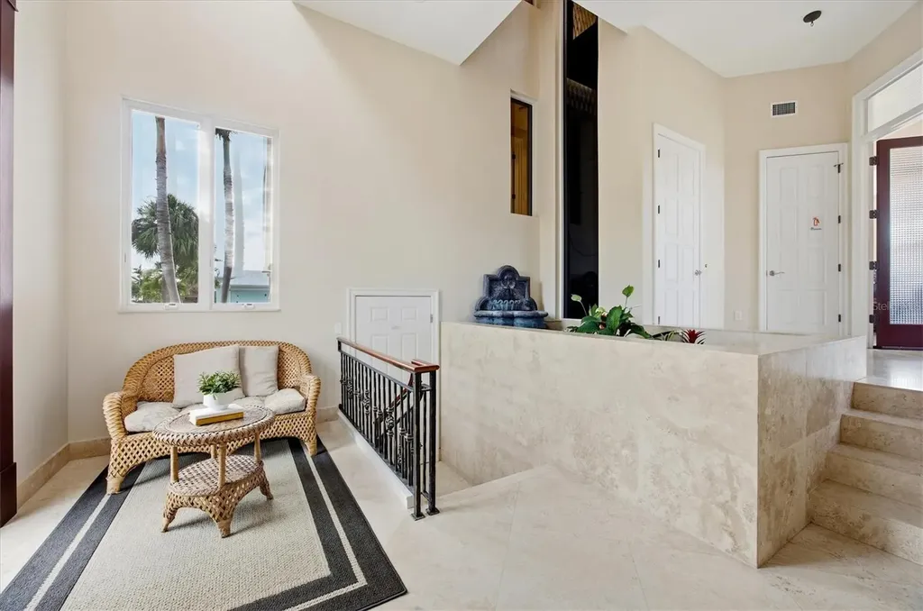 761 Norton Street Longboat Key FL 34228