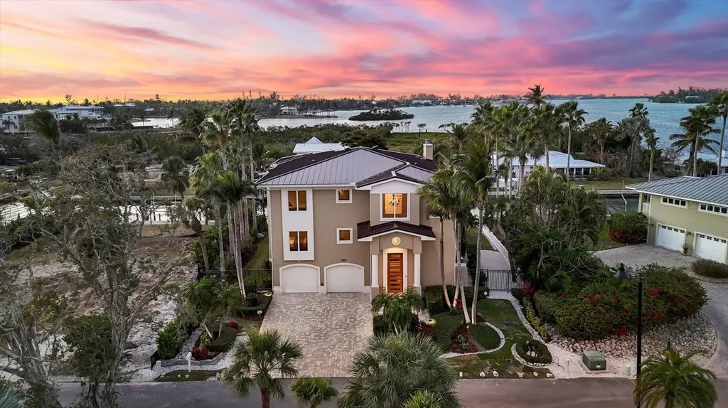 761 Norton Street Longboat Key FL 34228