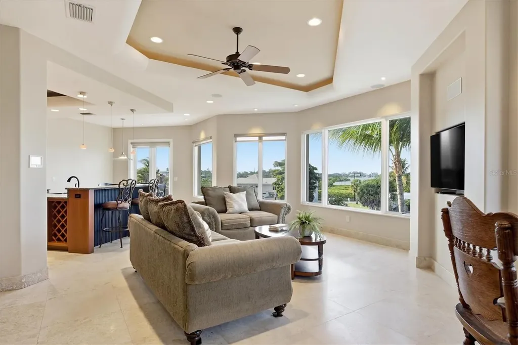 761 Norton Street Longboat Key FL 34228