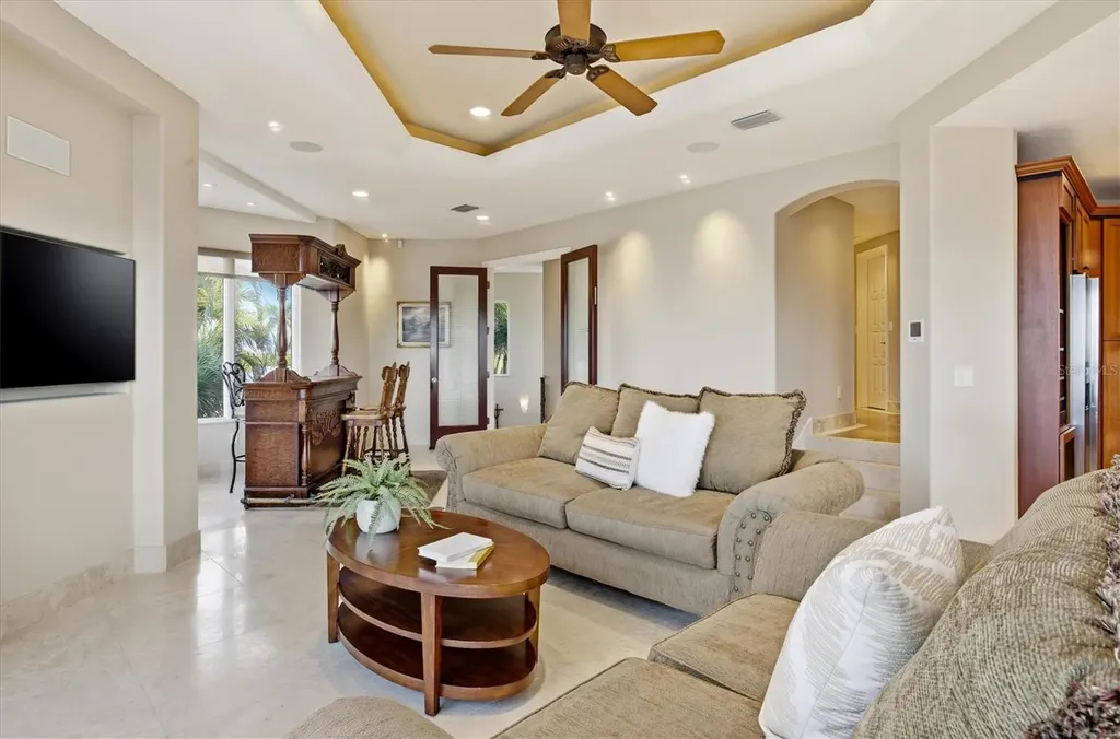 761 Norton Street Longboat Key FL 34228
