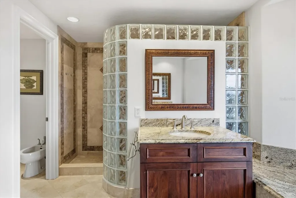 761 Norton Street Longboat Key FL 34228