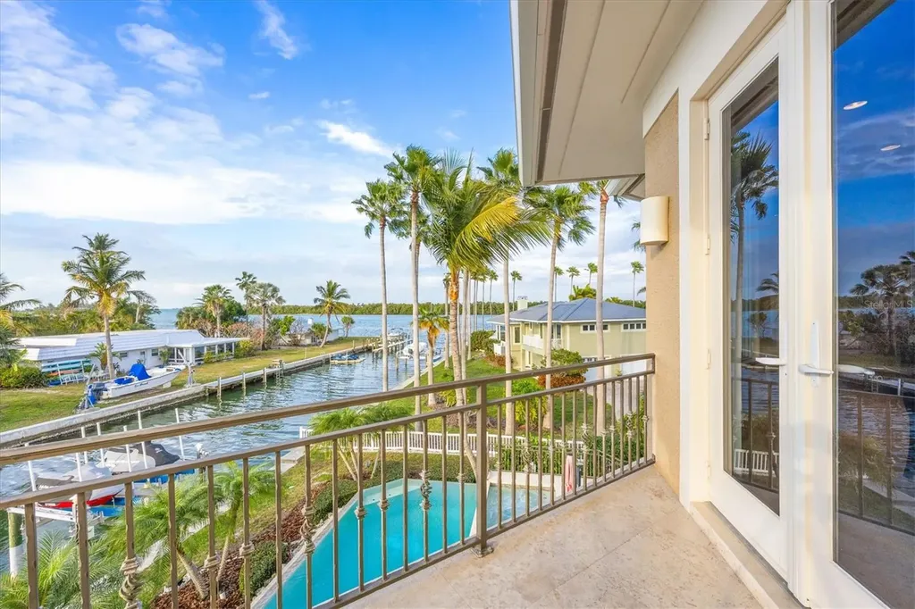 761 Norton Street Longboat Key FL 34228