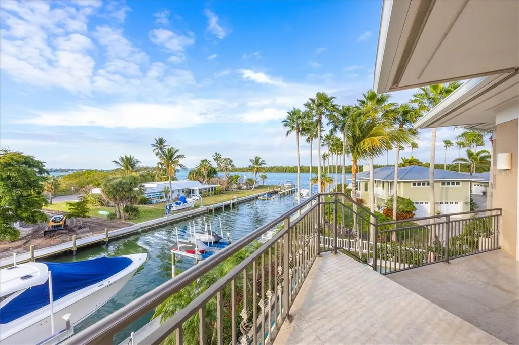 761 Norton Street Longboat Key FL 34228