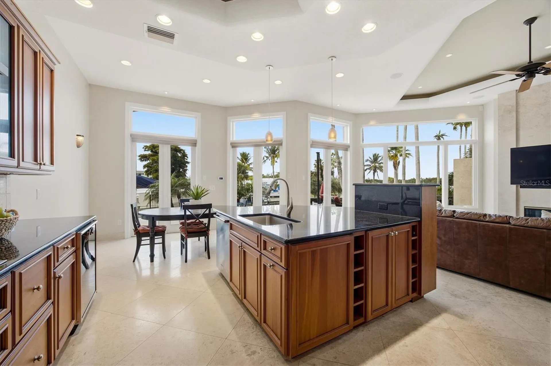 761 Norton Street Longboat Key FL 34228