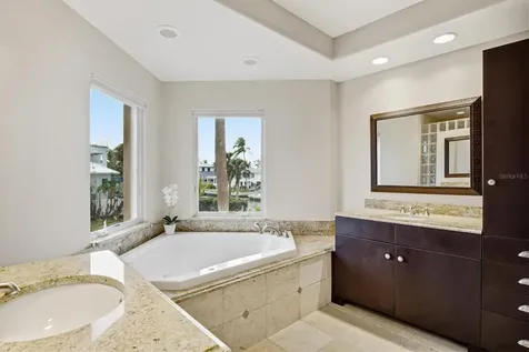 761 Norton Street Longboat Key FL 34228