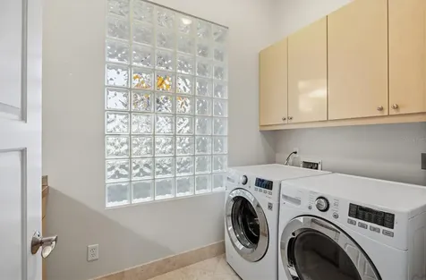 761 Norton Street Longboat Key FL 34228