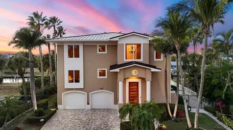 761 Norton Street Longboat Key FL 34228