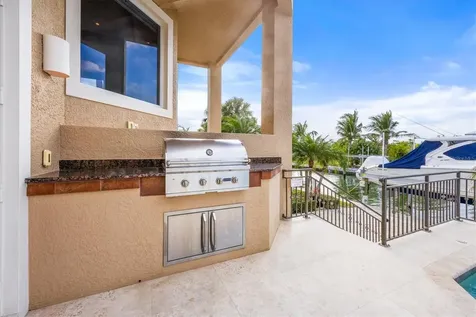 761 Norton Street Longboat Key FL 34228