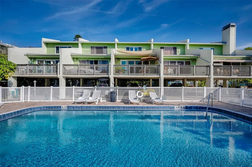 318 Windrush Boulevard Indian Rocks Beach FL 33785