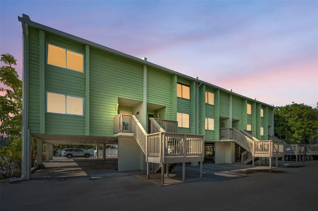 318 Windrush Boulevard Indian Rocks Beach FL 33785