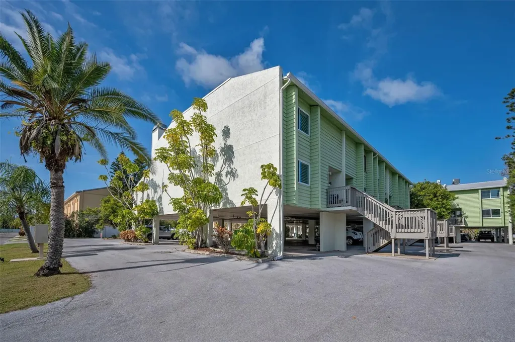 318 Windrush Boulevard Indian Rocks Beach FL 33785