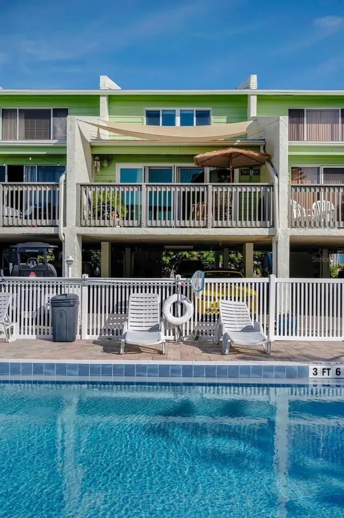 318 Windrush Boulevard Indian Rocks Beach FL 33785